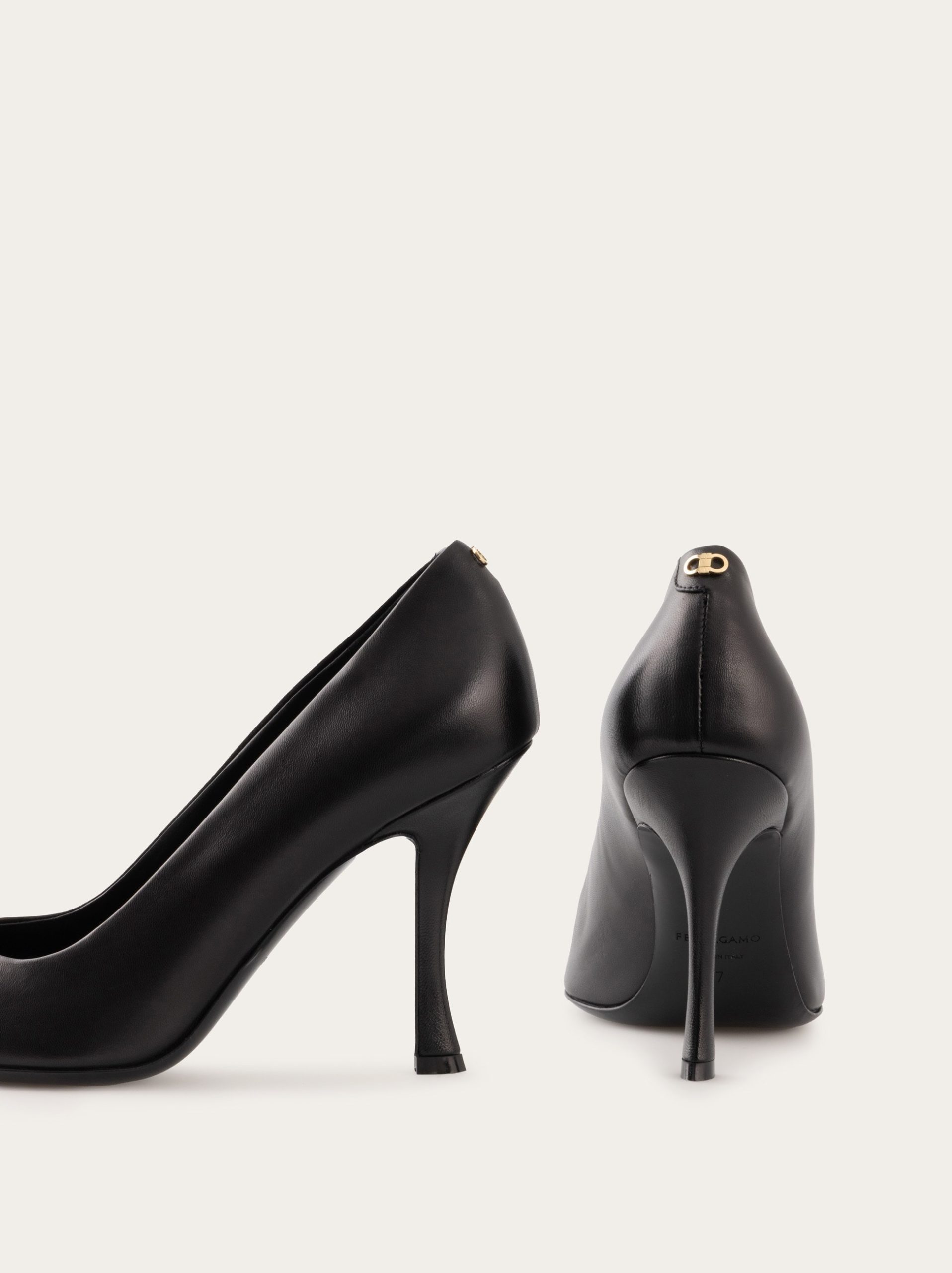 Ferragamo Pump shoe - Image 5